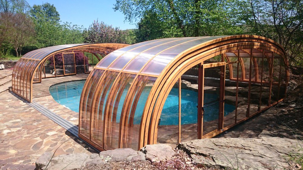 retractable pool enclosure cost